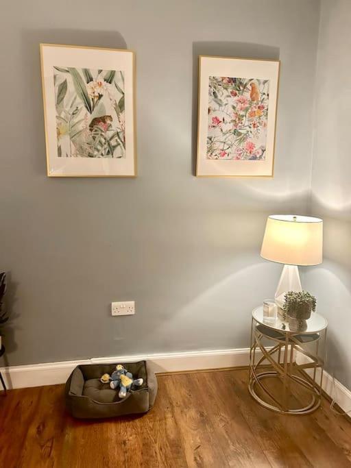 Large 2 Bedroom, Ground Floor Flat, Close To City Edimburgo Exterior foto