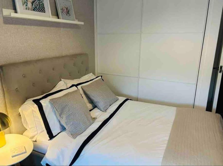 Large 2 Bedroom, Ground Floor Flat, Close To City Edimburgo Exterior foto