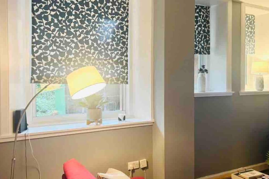 Large 2 Bedroom, Ground Floor Flat, Close To City Edimburgo Exterior foto