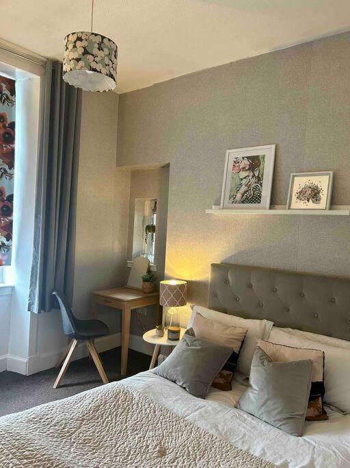 Large 2 Bedroom, Ground Floor Flat, Close To City Edimburgo Exterior foto