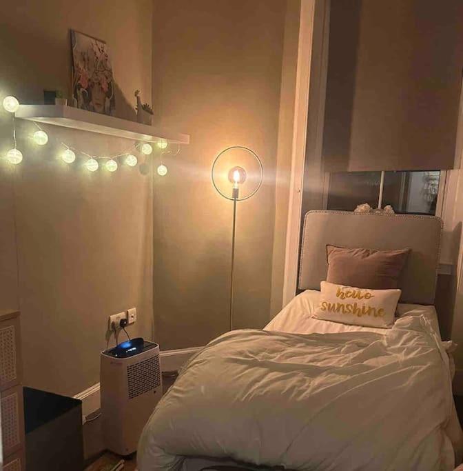 Large 2 Bedroom, Ground Floor Flat, Close To City Edimburgo Exterior foto